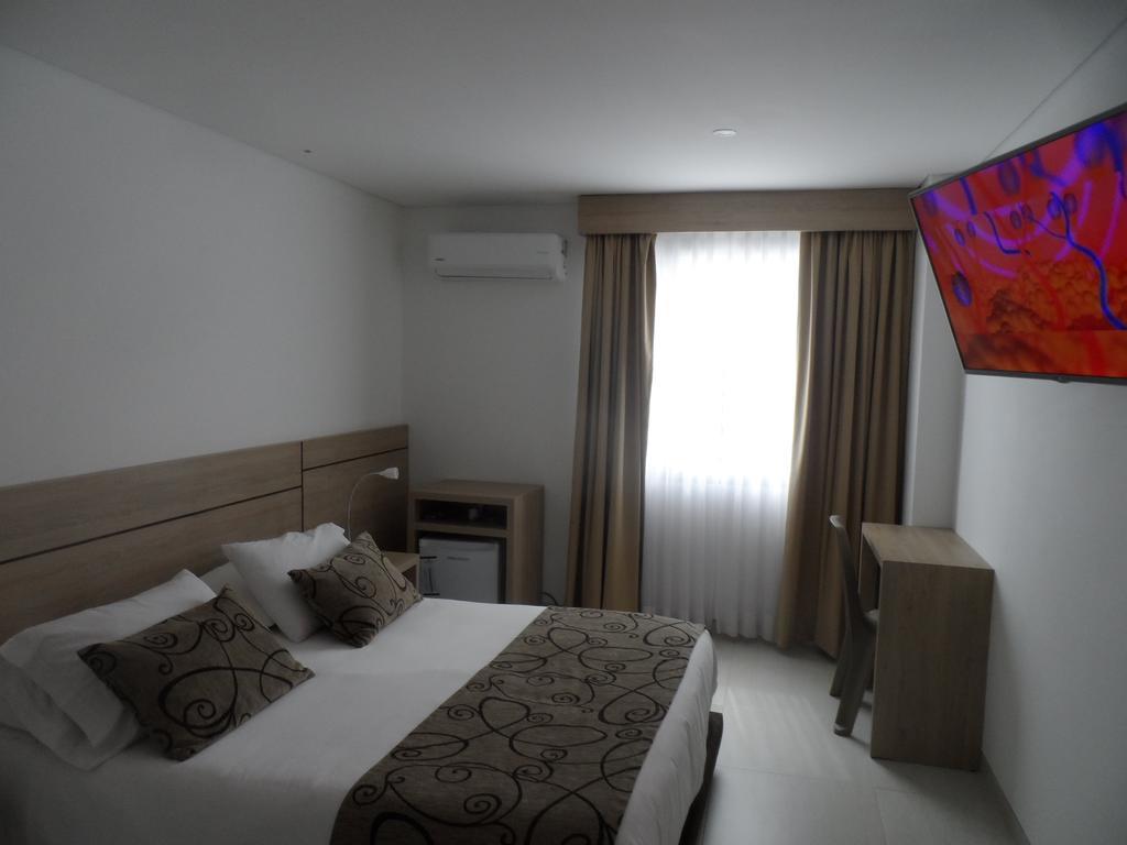 Hotel Arawak Plaza Синселехо Экстерьер фото