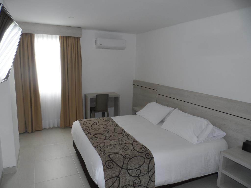 Hotel Arawak Plaza Синселехо Экстерьер фото